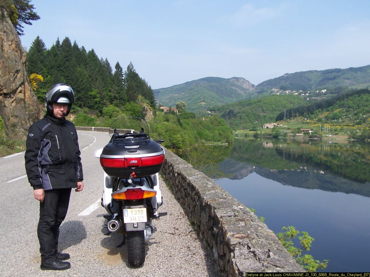 J3_100_6868_Route_du_Cheylard_(07).JPG